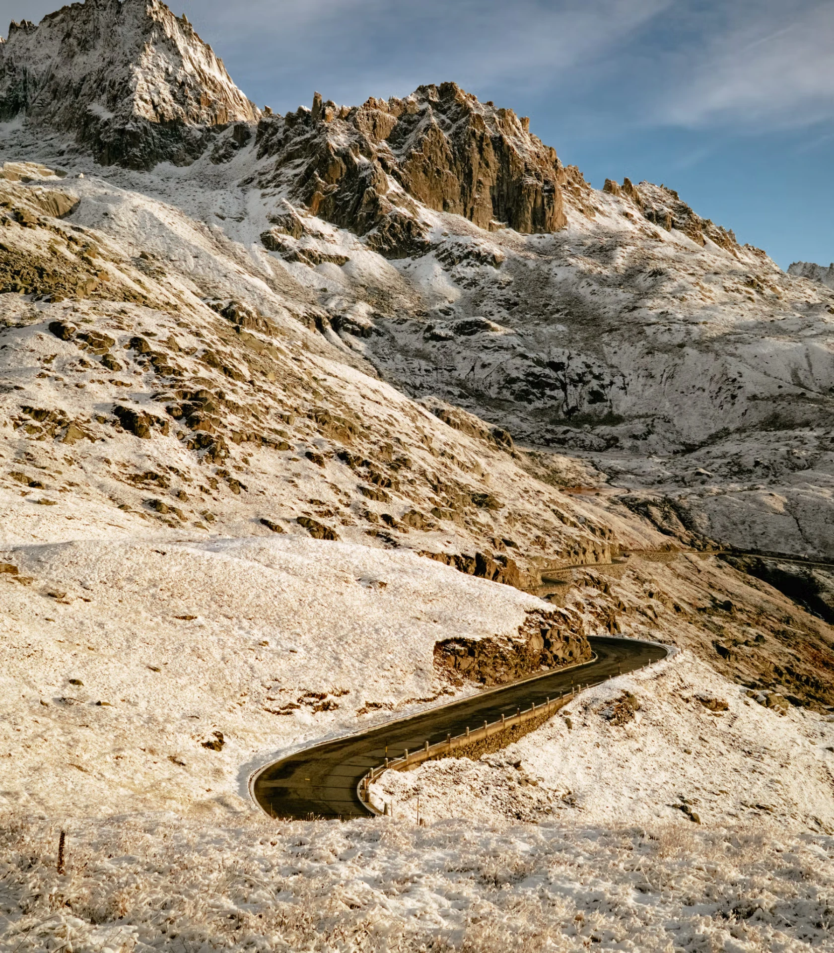 Mountain road above Andermatt in early snow
